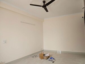 Room in 1 BHK Apartment at Neb Sarai – for Rent