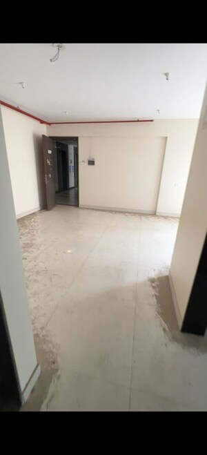 Room in 2 BHK Apartment at Sheth Avalon, Laxmi Nagar – for Sale