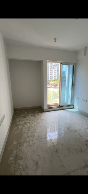 2 BHK Apartment For Sale in Sheth Avalon, Laxmi Nagar