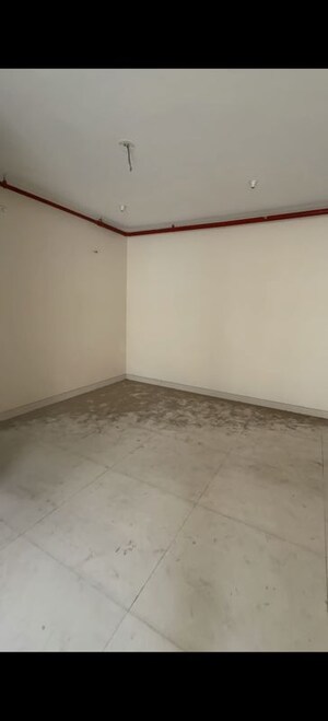 Room in 2 BHK Apartment at Sheth Avalon, Laxmi Nagar – for Sale
