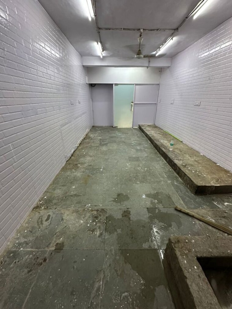 Exterior View, four bunglows Commercial Shop 400 Sq.Ft. In Four Bunglows Mumbai 10588469