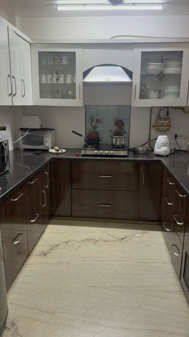 Kitchen, ashok vihar 4 Bedroom 1700 Sq.Ft. Builder Floor In Ashok Vihar Delhi 10696975