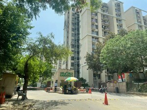 2 BHK Apartment For Rent in Unitech Uniworld Gardens 2, Sector 47