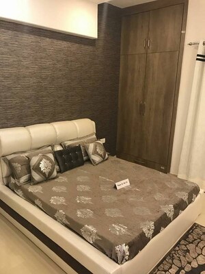 Team Area in 3 BHK Apartment at Ambika Florence Park, North Mullanpur – for Rent