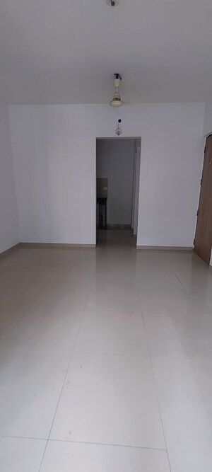 Room in 1.5 BHK Apartment at Lodha Casa Rio, Dombivli East – for Sale