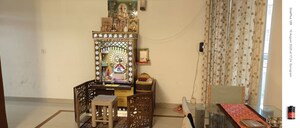 Living Room in 3.5 BHK Apartment at Vipul Greens, Sector 48 – for Sale