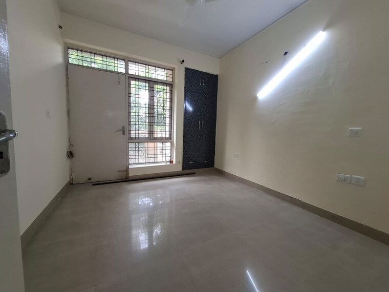 Room, vipul-greens 4 Bedroom 2200 Sq.Ft. Apartment In Sector 48 Gurgaon 10697079