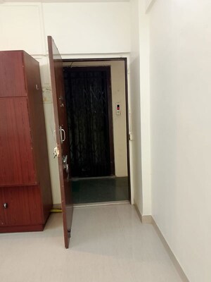 Furnished Amenities in 1 RK Apartment at Rajendra Vihar CHS, Malad West – for Rent