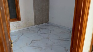 Room in 2 BHK Independent House at Sector 116 – for Rent