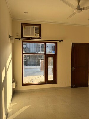 3 BHK Builder Floor For Rent in Sector 52