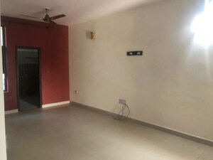 Room in 2 BHK Independent House at RWA Apartments Sector 53, Sector 53 – for Rent