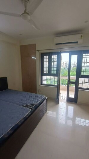 Bedroom in 3 BHK Builder Floor at Sector 52 – for Rent