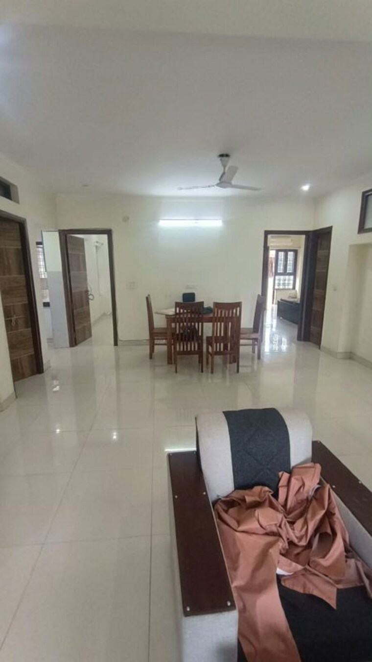 Living Room, sector 52 3 Bedroom 2200 Sq.Ft. Builder Floor In Sector 52 Gurgaon 10697179