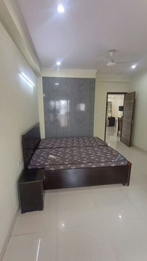 Bedroom in 3 BHK Builder Floor at Sector 52 – for Rent