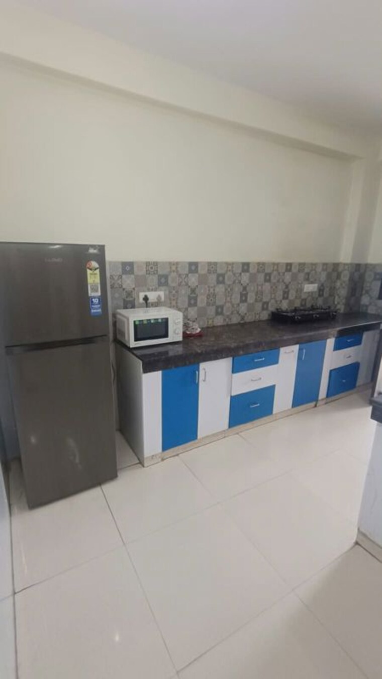Kitchen, sector 52 3 Bedroom 2200 Sq.Ft. Builder Floor In Sector 52 Gurgaon 10697179