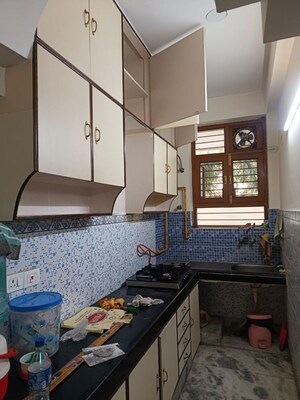 Kitchen in 2 BHK Independent House at RWA Apartments Sector 39, Sector 39 – for Rent