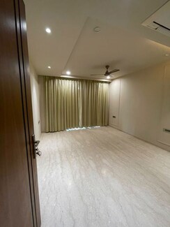 3 BHK +Apartment For Sale in DLF Hamilton Court