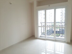 Room in 2 BHK Apartment at Godrej Infinity, Keshav Nagar – for Rent