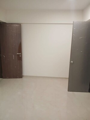 Room in 1 BHK Apartment at Shreeji BKC Crown, Kurla West – for Rent