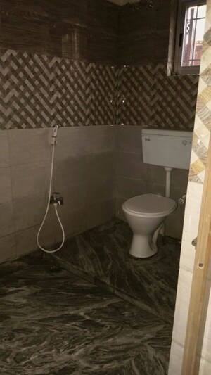 Bathroom in 3 BHK Independent House at Chiraundi – for Rent