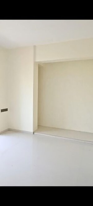 Room in 1 BHK Apartment at Sanghvi Nesta, Ghodbunder Road – for Sale