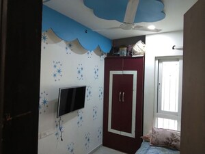 Building Lobby in 2 BHK Apartment at Dosti Oak, Balkum Pada – for Sale