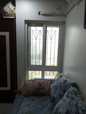 Bedroom in 2 BHK Apartment at Dosti Oak, Balkum Pada – for Sale