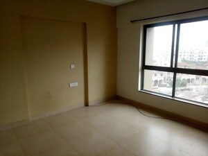 Room in 3 BHK Apartment at Konark Krish, Mundhwa – for Rent