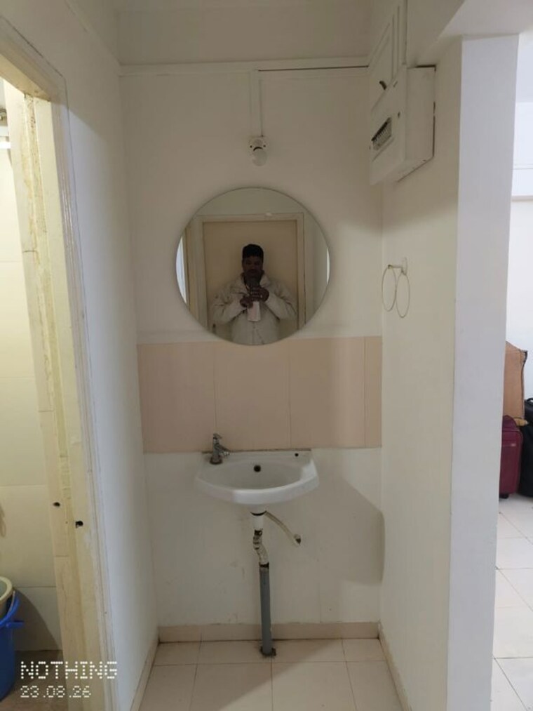 Bathroom, duville-riverdale 1 Bedroom 493 Sq.Ft. Apartment In Kharadi Pune 10697359
