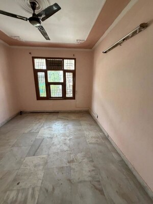 Room in 6 BHK Independent House at Prem Satyam Swastik Apartment, Patiala Road – for Sale