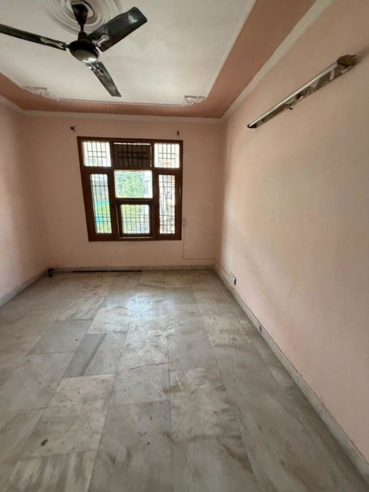 Room, prem-satyam-swastik-apartment 6 Bedroom 3500 Sq.Ft. Independent House In Patiala Road Zirakpur 10697434