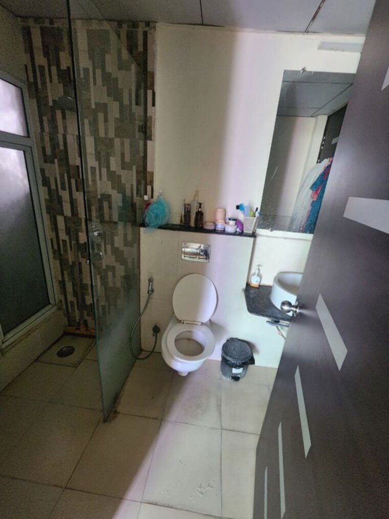 Bathroom, gaur-saundaryam 3 Bedroom 1650 Sq.Ft. Apartment In Tech Zone 4 Greater Noida Greater Noida 10697466