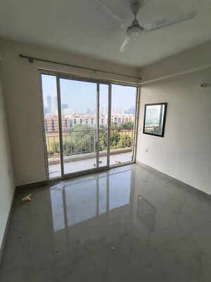 2 BHK Apartment For Rent in Bedarwals Sixty Three Golf Drive, Sector 63
