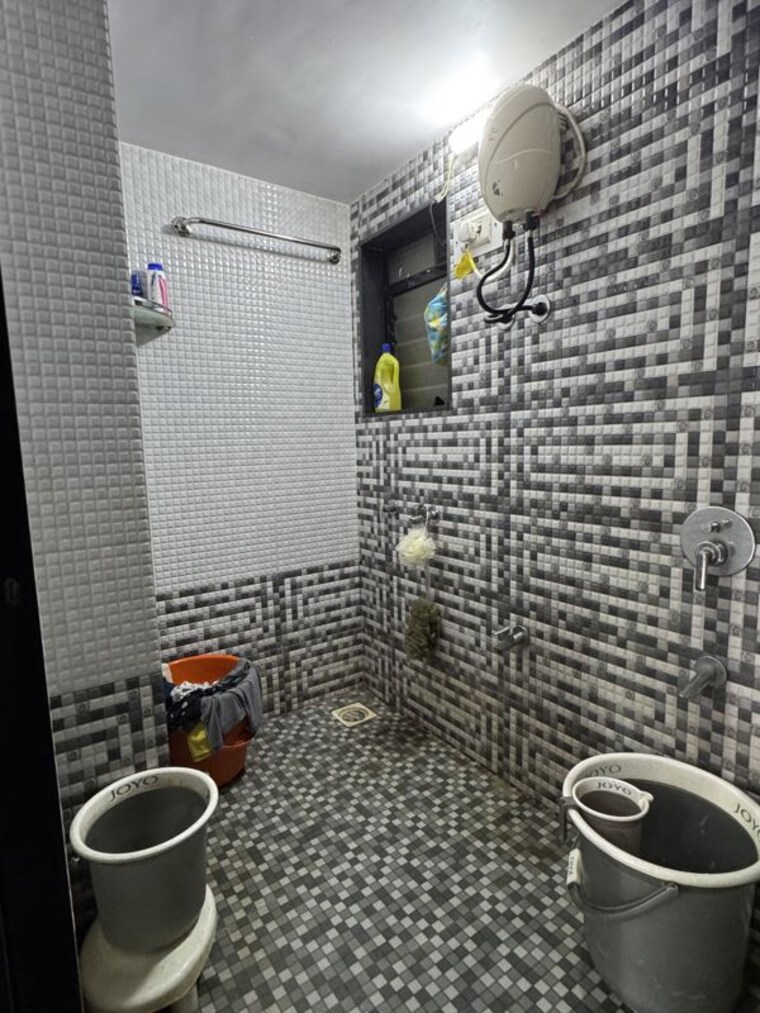 Bathroom, dombivli east 2 Bedroom 980 Sq.Ft. Apartment In Dombivli East Thane 10697449