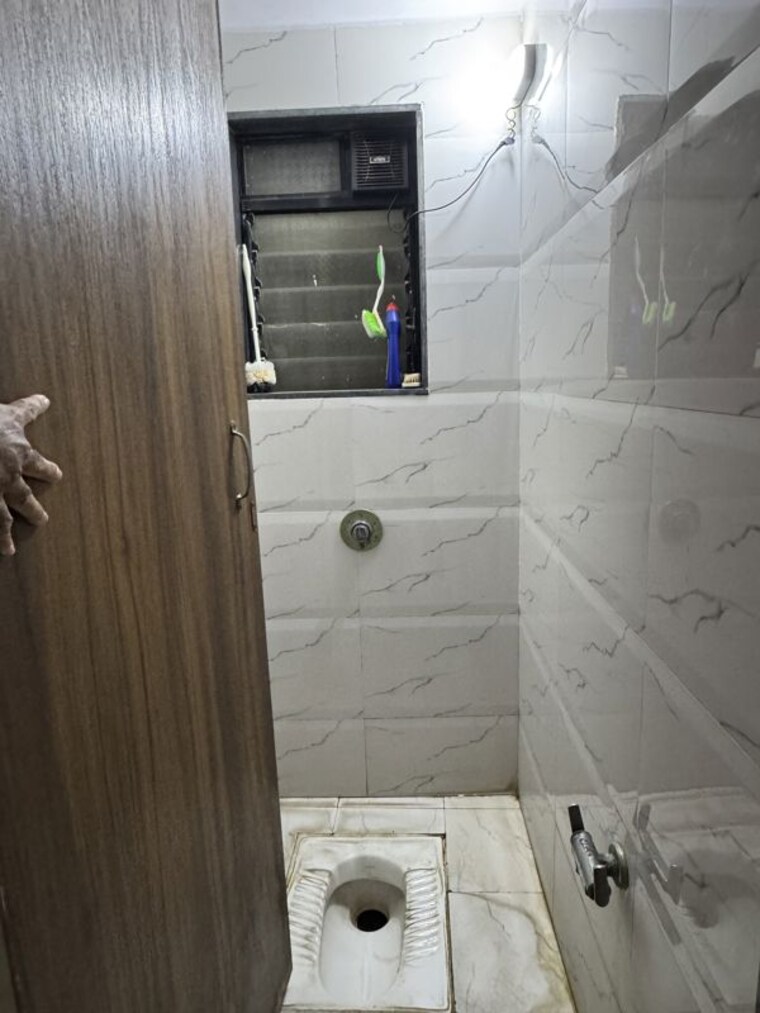 Washroom, dombivli east 2 Bedroom 980 Sq.Ft. Apartment In Dombivli East Thane 10697449