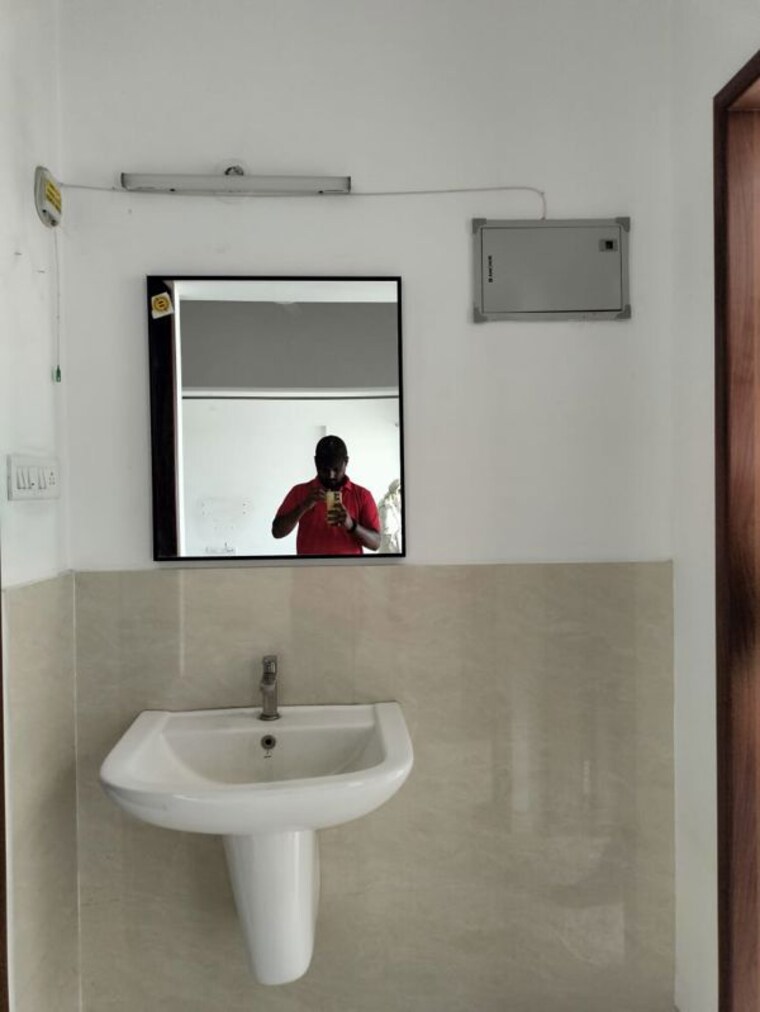 Bathroom, venkatesh-graffiti 1 Bedroom 399 Sq.Ft. Apartment In Keshav Nagar Pune 10697488