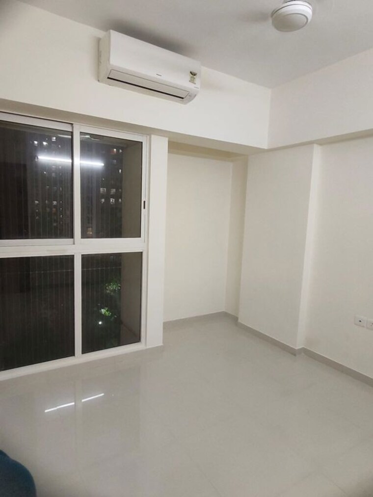 Room, lodha-crown-quality-homes 1 Bedroom 354 Sq.Ft. Apartment In Majiwada Thane 10697485