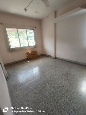 Room in 2 BHK Apartment at Gopinath Nagar CHS, Kothrud – for Sale