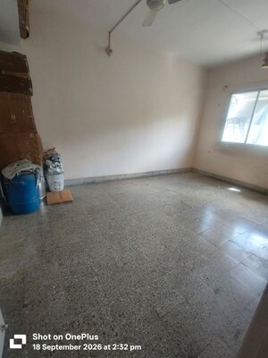 Room in 2 BHK Apartment at Gopinath Nagar CHS, Kothrud – for Sale