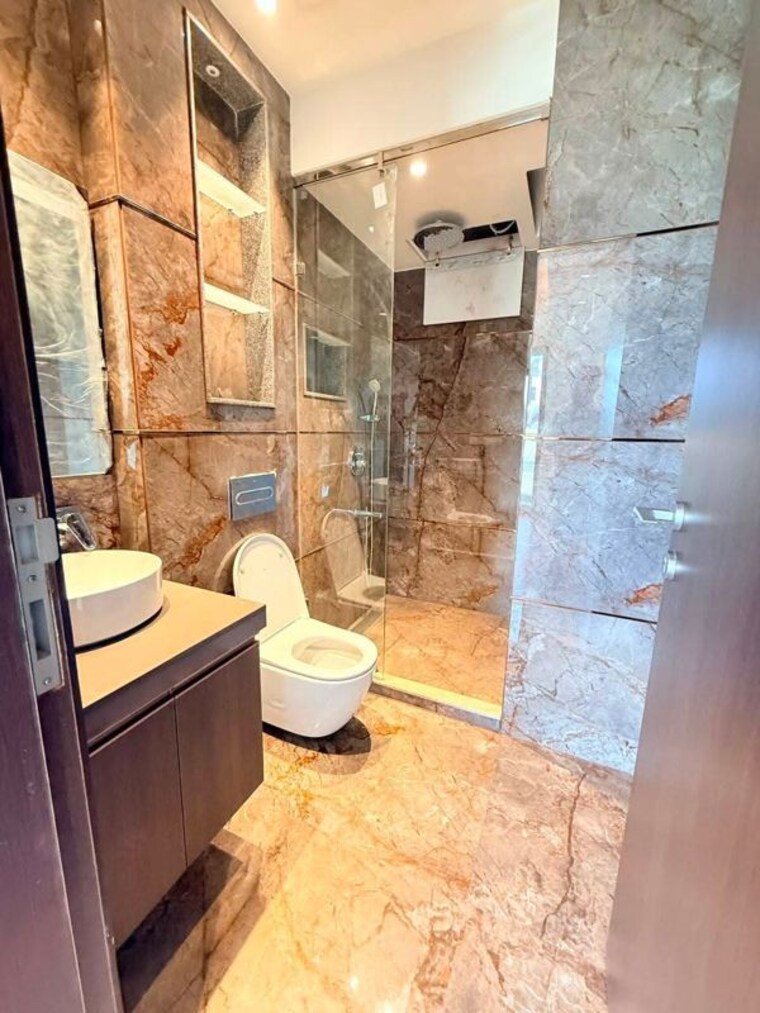 Bathroom, ireo-victory-valley 3 Bedroom 2527 Sq.Ft. Apartment In Sector 67 Gurgaon 10697511