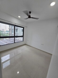 2 BHK Apartment For Rent in Kalpataru Immensa