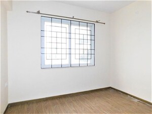 Room in 2.5 BHK Apartment at Prestige Misty Waters, Hebbal – for Rent