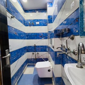 Team Area in 2 BHK Builder Floor at Uttam Nagar – for Sale
