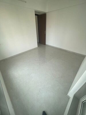 Room in 2 BHK Apartment at Pratham 5TH Element, Andheri West – for Rent