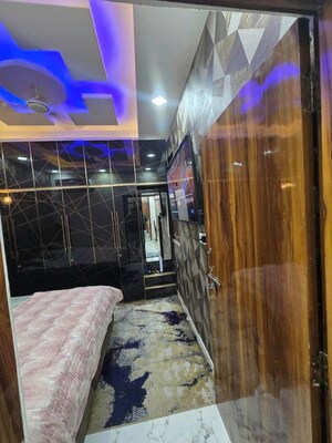 Room in 2 BHK Builder Floor at Madanpur Khadar – for Sale