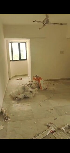 Room in 2 BHK Apartment at Chaitanya Tower, Prabhadevi – for Rent