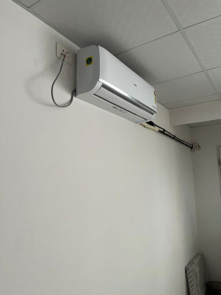Room, gera-imperium-hinjewadi Commercial Office Space 290 Sq.Ft. In Hinjewadi Pune 10697691