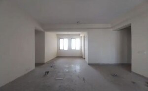 Room in 3 BHK Apartment at Jaypee Kensington Heights, Sector 133 – for Sale