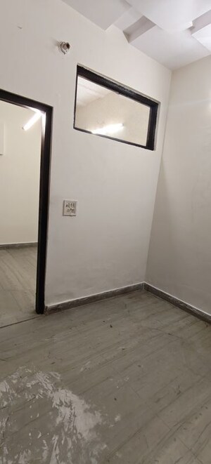 Room in 1 BHK Builder Floor at Rohini Sector 8 – for Rent