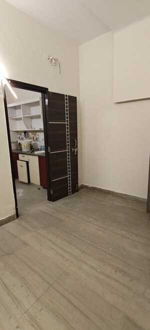 Room in 1 BHK Builder Floor at Rohini Sector 8 – for Rent
